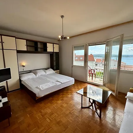 Neno Apartment
